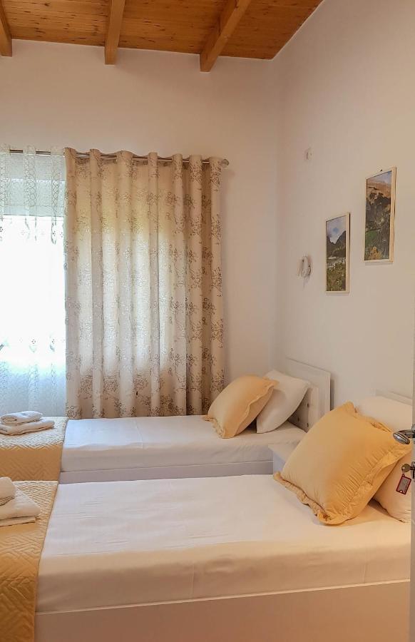 Villa Goliku Peshtan ภายนอก รูปภาพ